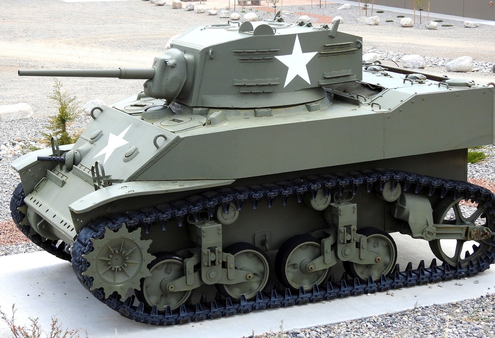 M5A1 “Stuart” light tank at the National Museum of Military Vehicles, Dubois, Wyoming; photographed 17 May 2021 by Mark Holloway. museum display vehicle; Shows late Stuart hull/turret appearance. [IMG2].